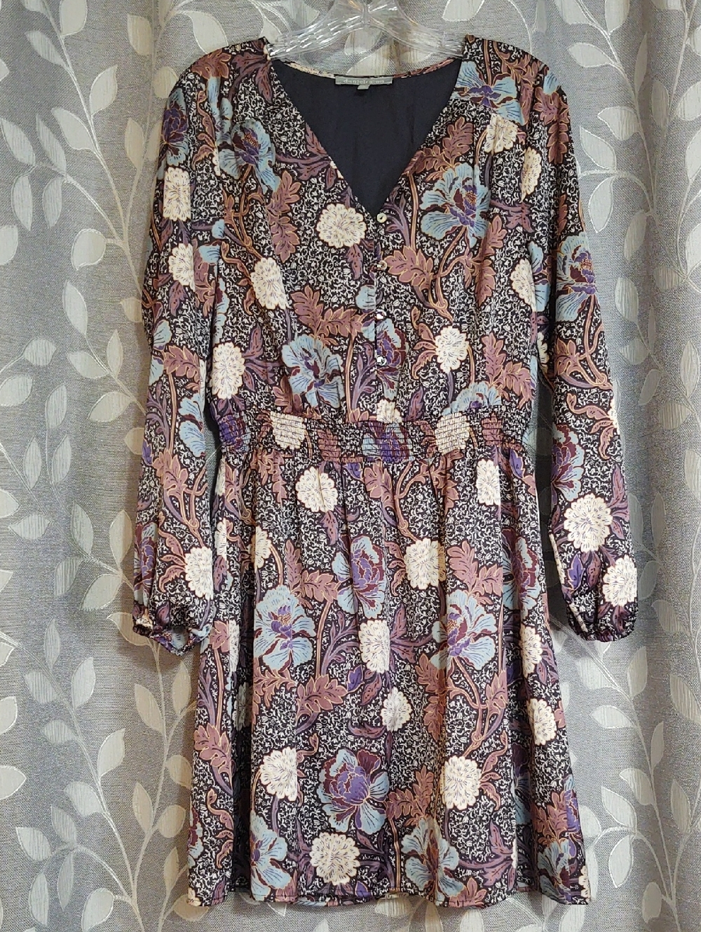 Daniel Rainn Floral V-Neck Long Sleeve Mini Dress in Mauve & Blue size M